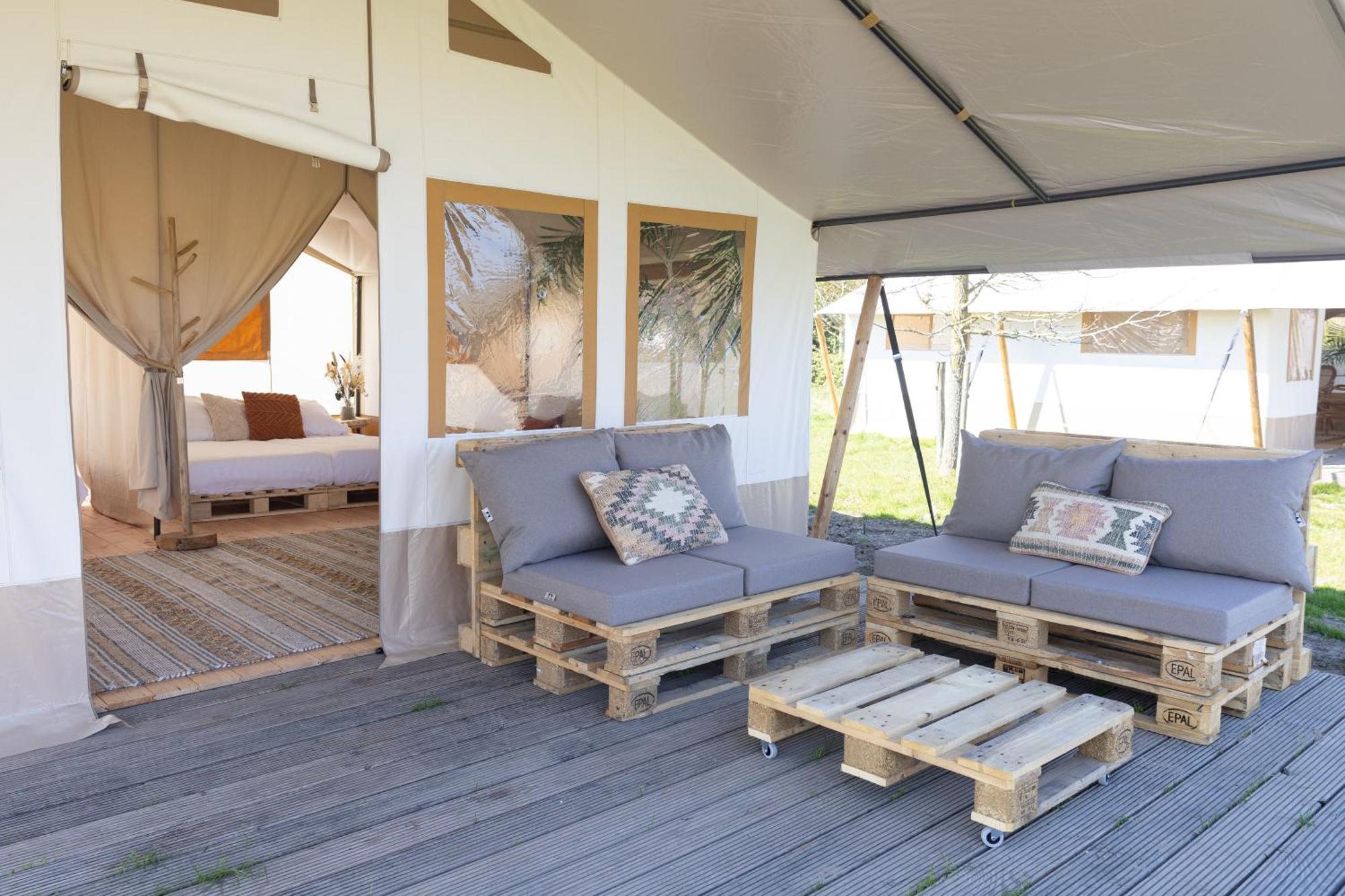 Hotel Tinyparks Eiland Tiengemeten Zuid-Beijerland