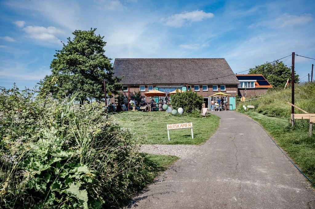 Tinyparks Eiland Tiengemeten Hotel 3*